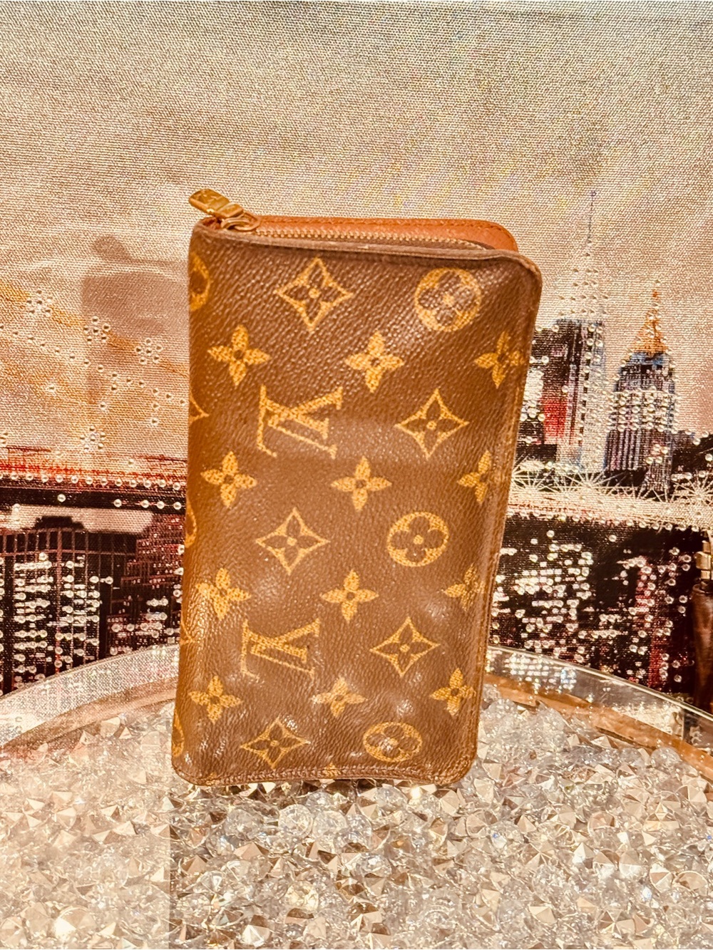 Louis Vuitton Monogram Zip Around Wallet in Brown and Gold - Picture 2 of 12